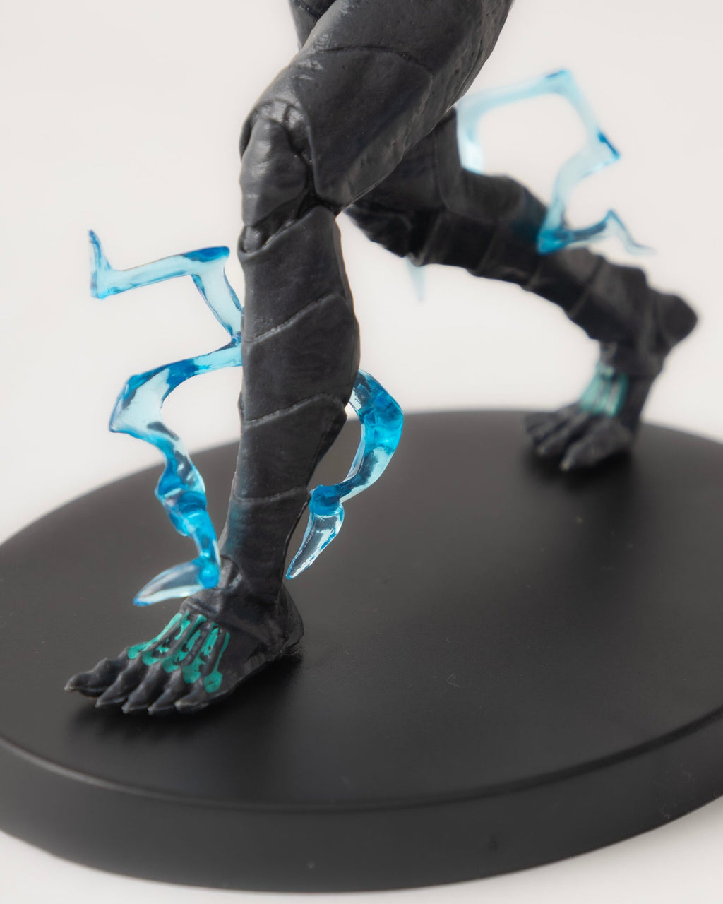 Kaiju No. 8 Figure